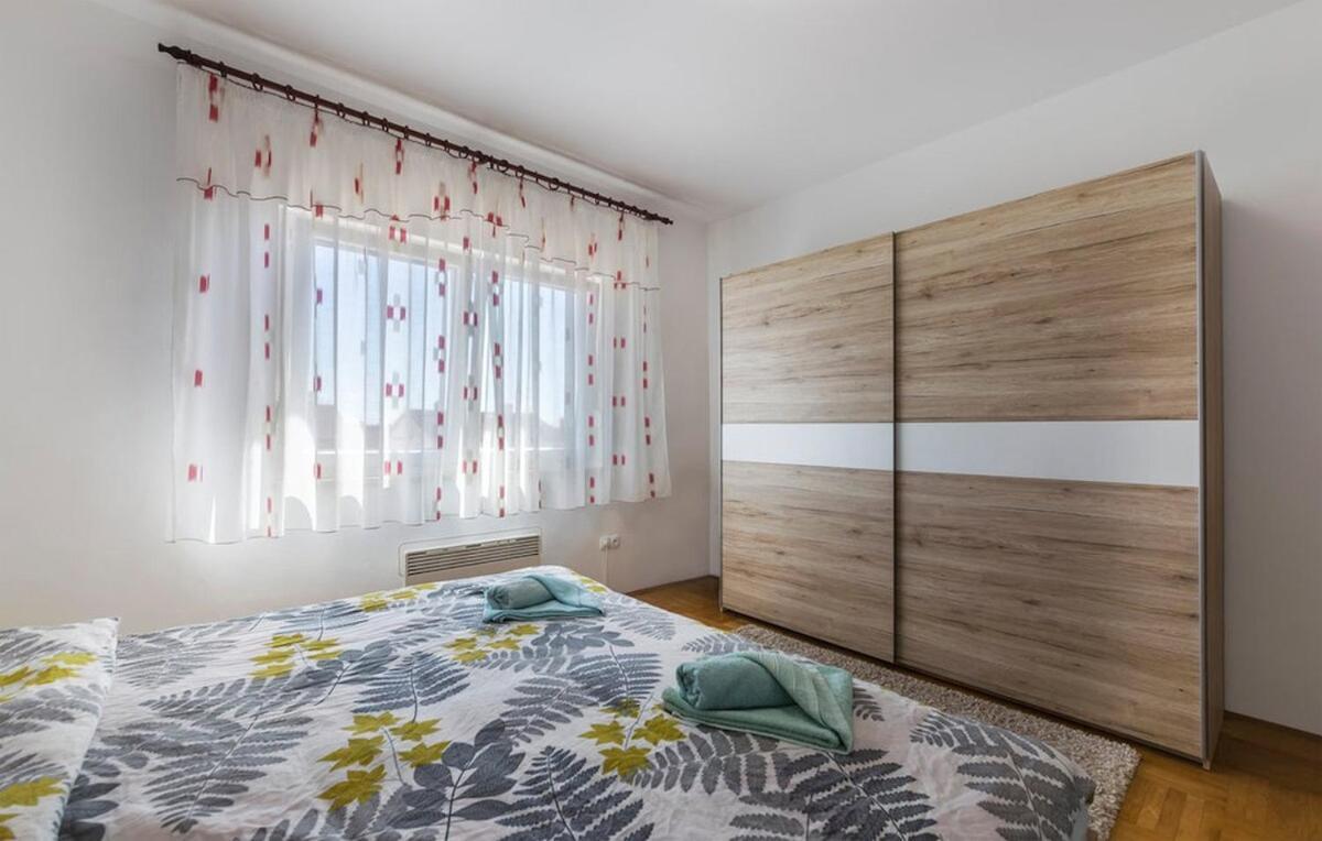 Beautiful For Rest And Restful Sleep Apartma